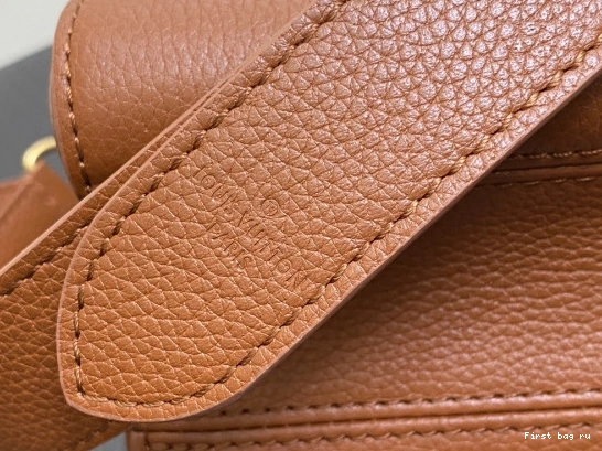 First bag ru VUITTON Soft Twist-27*19*9CM LOUIS 0711